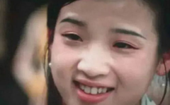 网红搞笑女吃瓜像大马猴,搞笑女网红演绎独特风趣