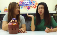小姐姐挑战芥末,小姐姐勇敢尝试芥末辣味大冒险