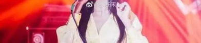 小姐姐唱歌变脸,小姐姐的神奇变脸术